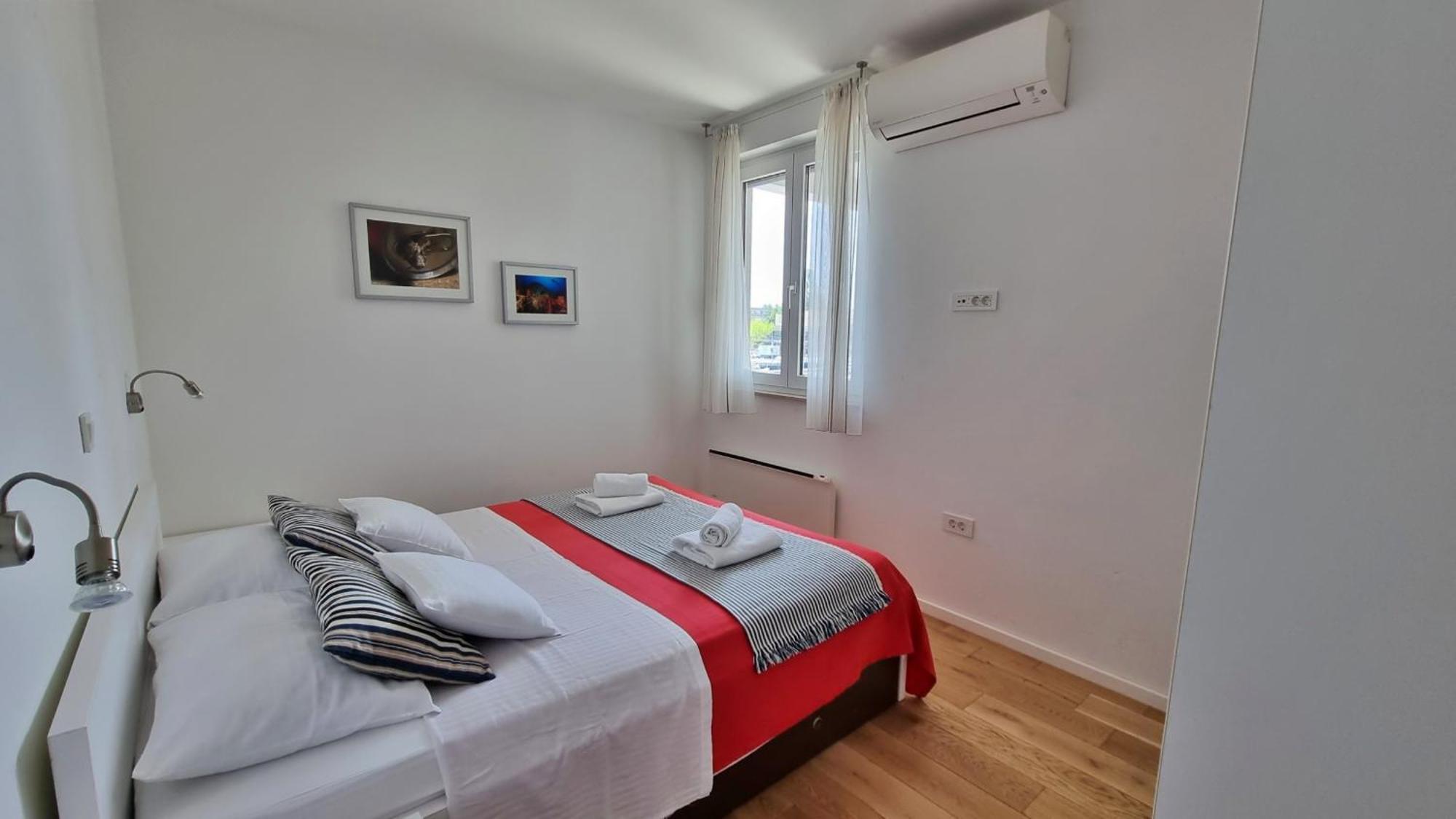 Mitra Zonata Blue Apartment Omiš Exterior foto