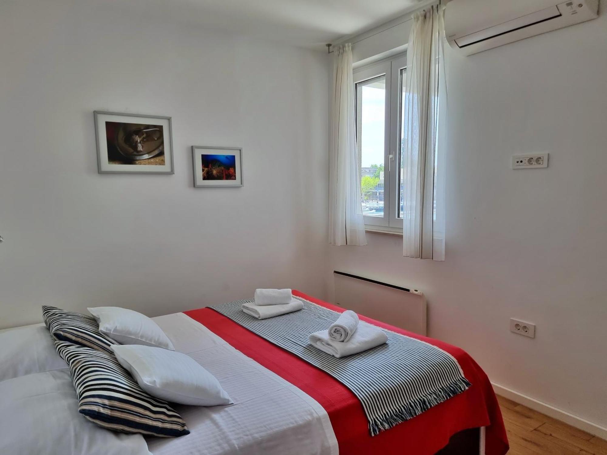 Mitra Zonata Blue Apartment Omiš Exterior foto