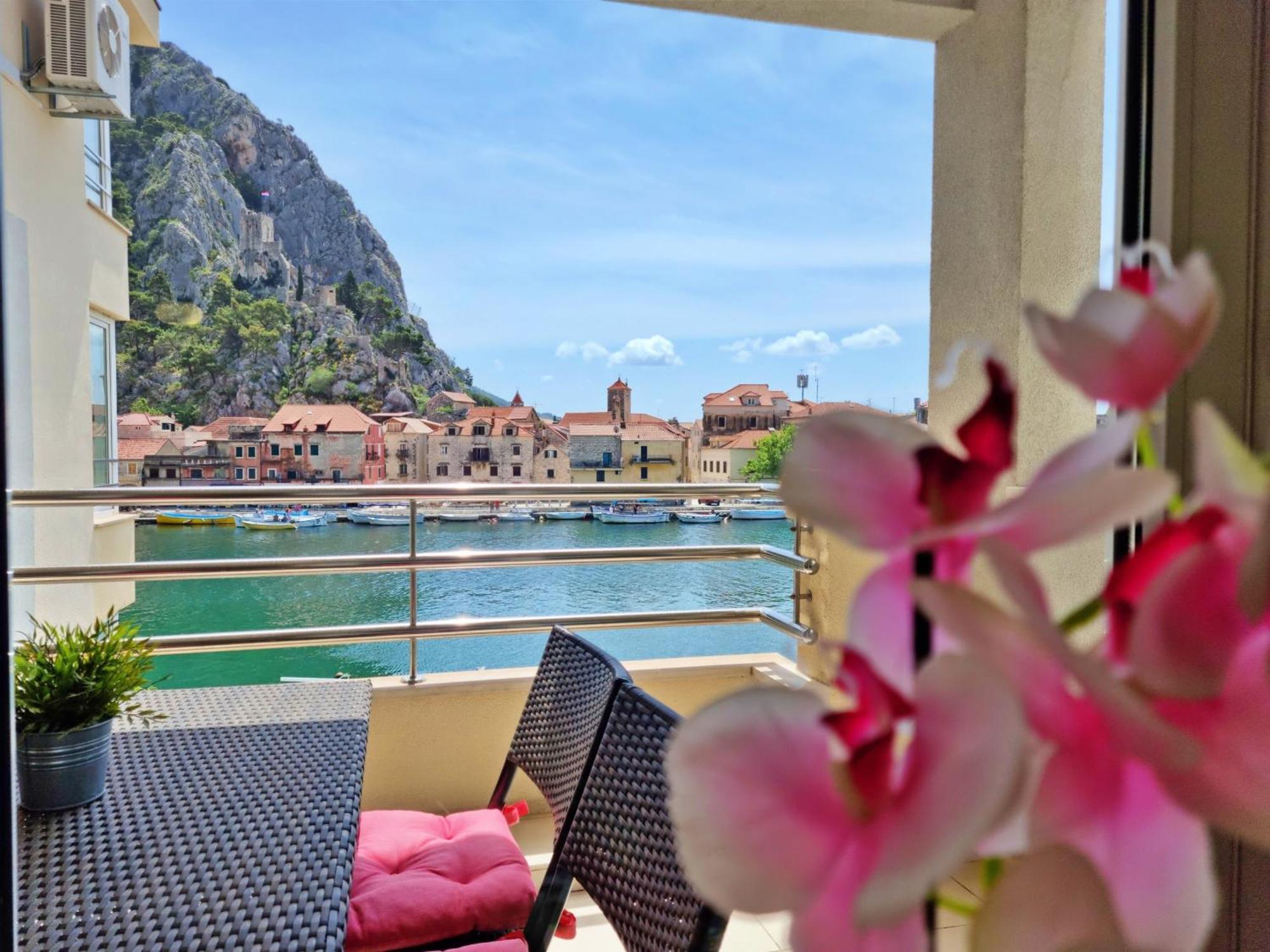 Mitra Zonata Blue Apartment Omiš Exterior foto